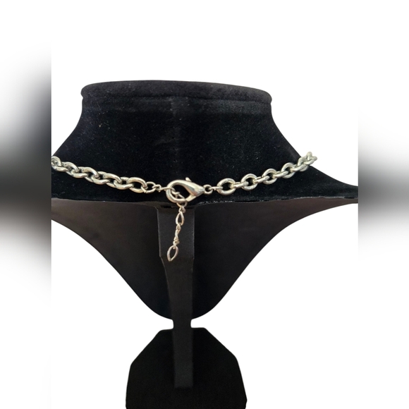 Charming Charlie Gold and Orange Necklace with Elegant Gemstones - Picture 2 of 3